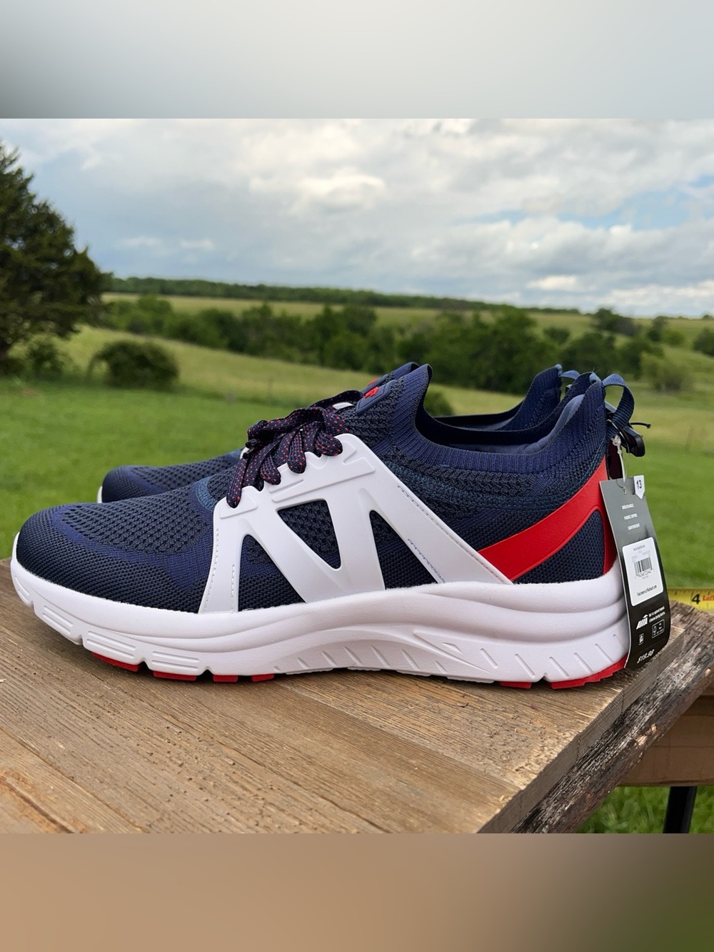 New Avia Mens Size 13 Running Shoes Navy White Red Lightweight Breathable Mesh